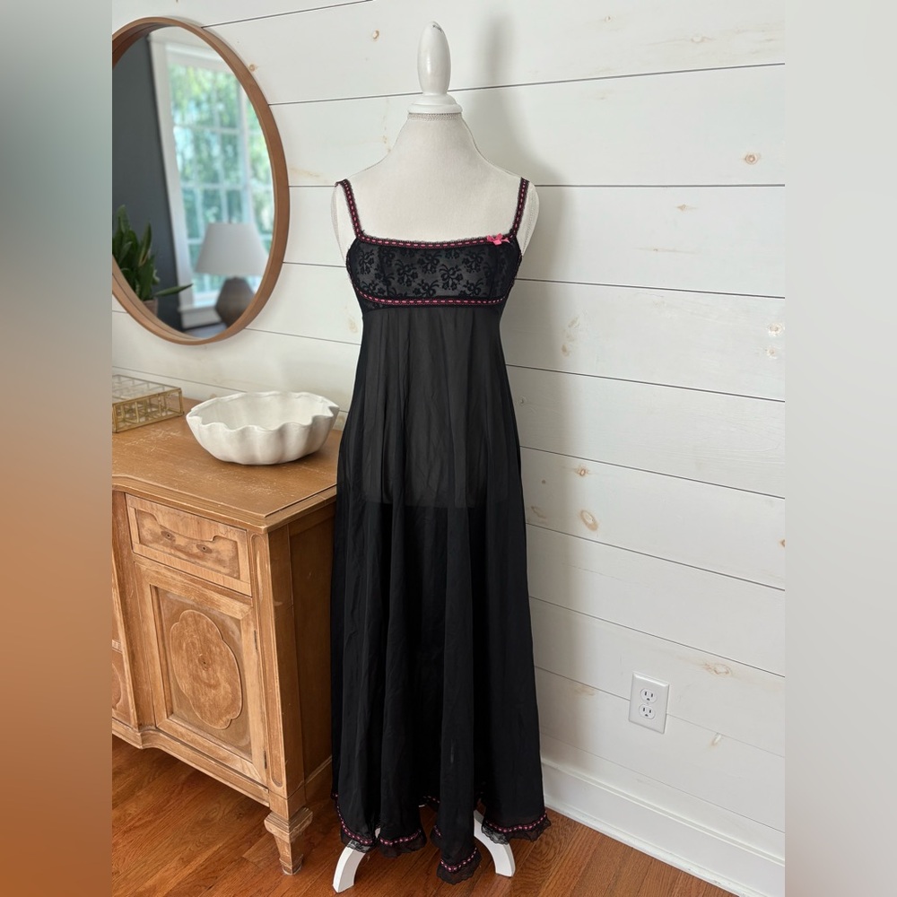 Vtg 60s Olga Full Sweep Sheer Nylon Nightgown Shelf Bust Peignoir Maxi Gown